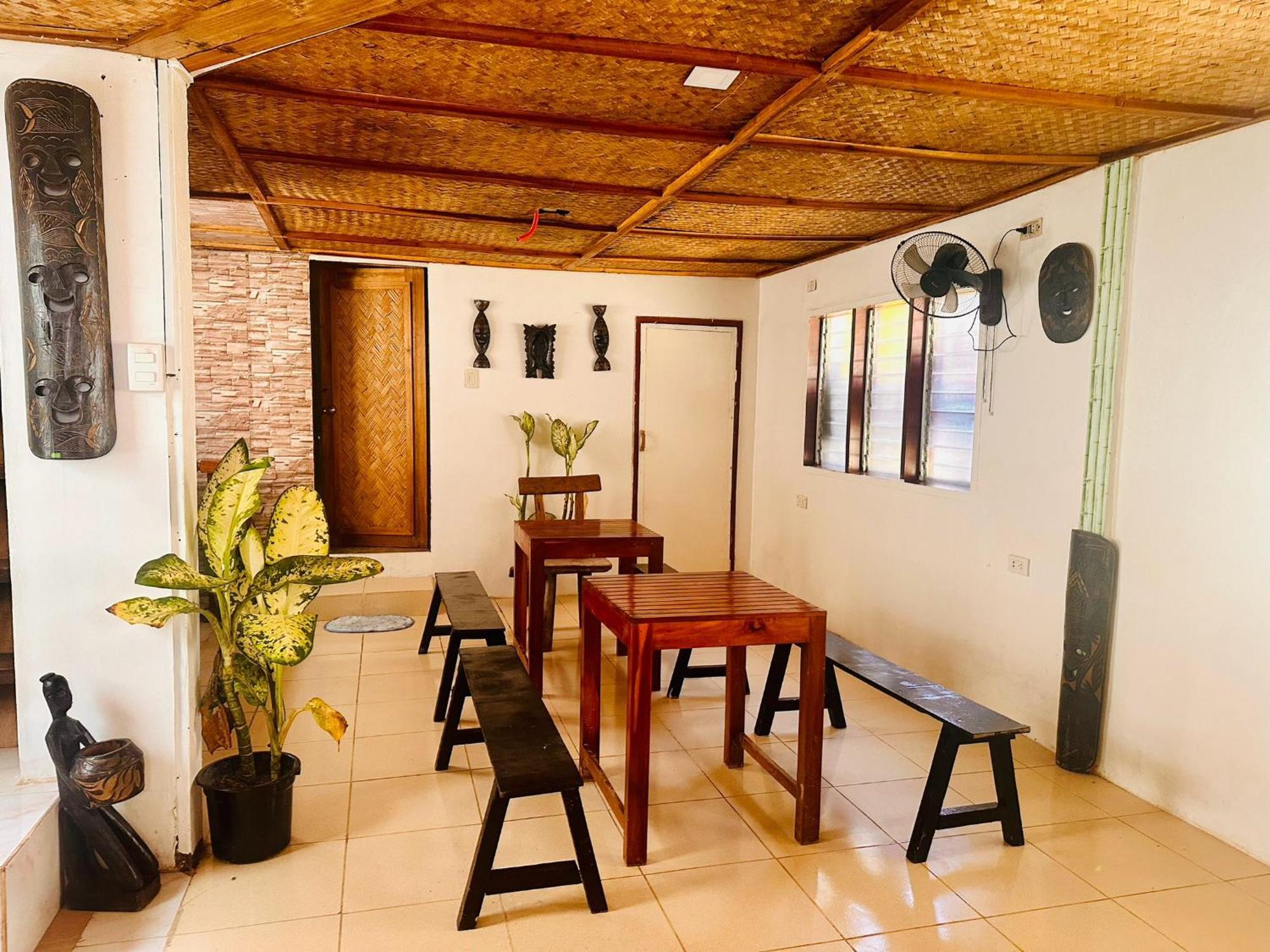 Hangout'S Hostel El Nido Exterior foto